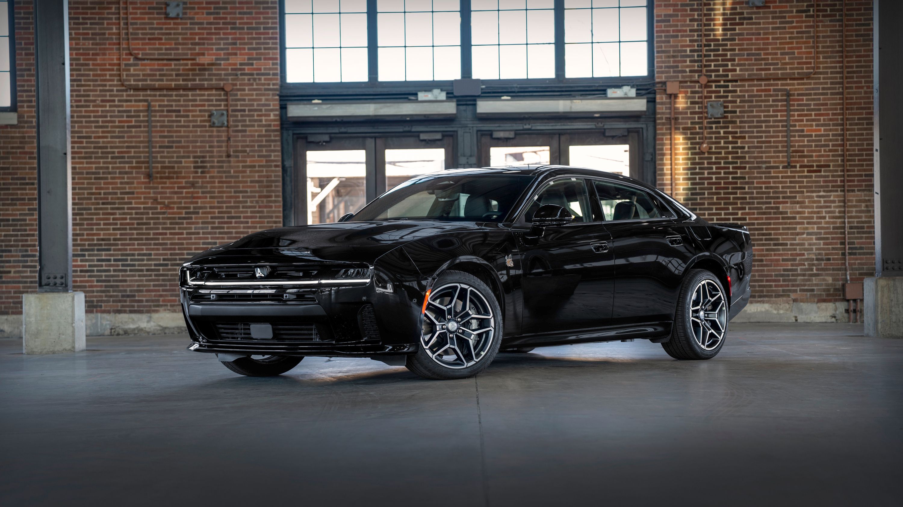 How Does the Dodge Charger SIXPACK Engine Stand Out?
