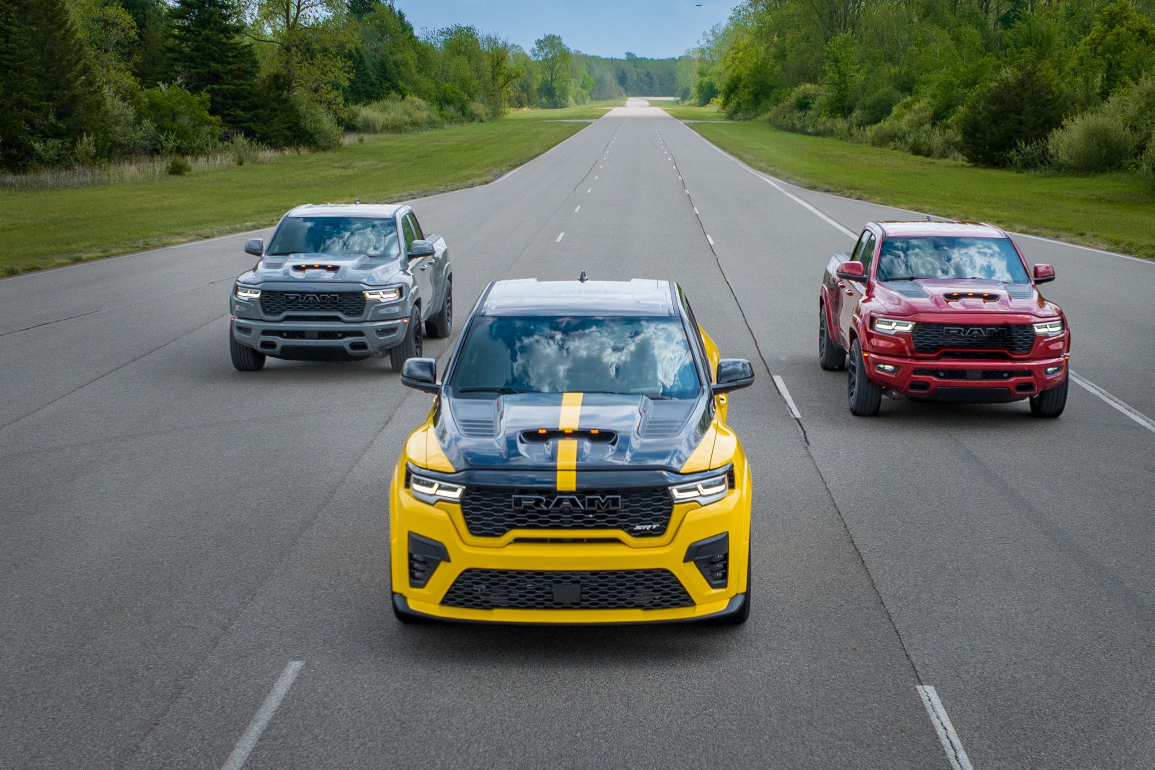 Rumble Bee 392 vs. SRT: Which Ram Muscle Truck Is Right for You?