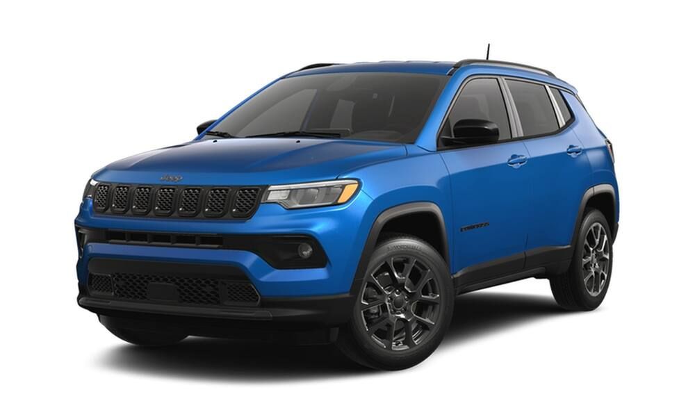 What Do the Two 2026 Jeep Compass Latitude Trims Offer Drivers?