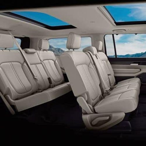 Which Packages are Available on the Jeep Wagoneer?