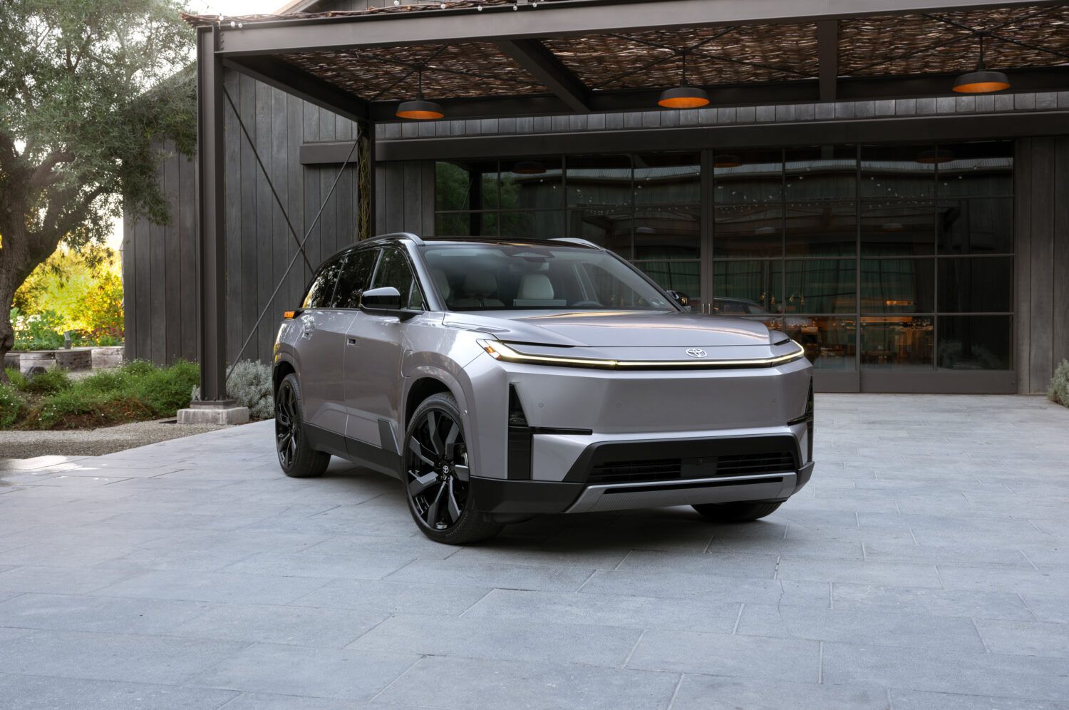 A Bold Leap into All-Electric Adventure for the 2027 Highlander