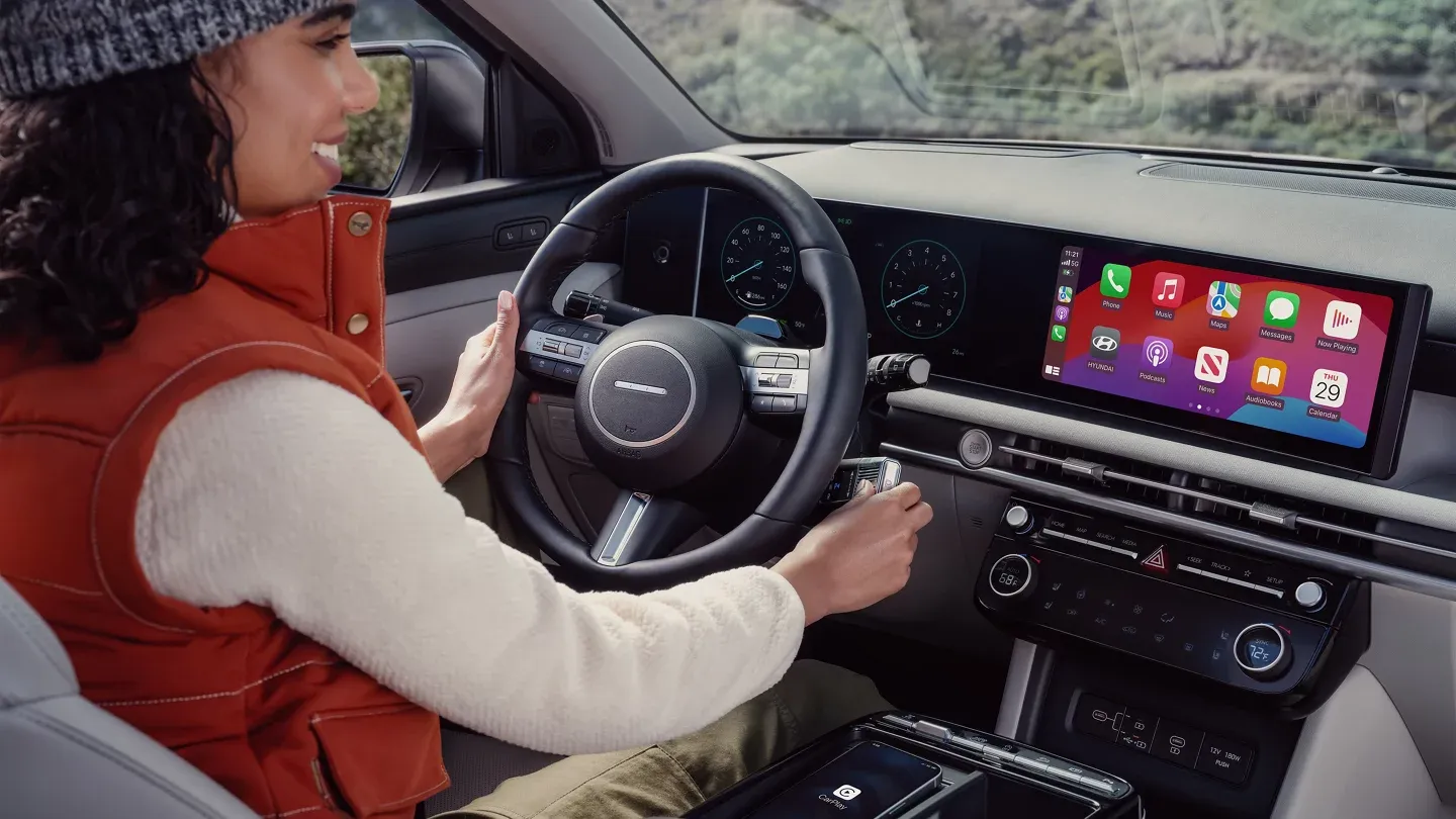 What Tech Features Does the Hyundai Tucson Offer Compared to the CR-V?