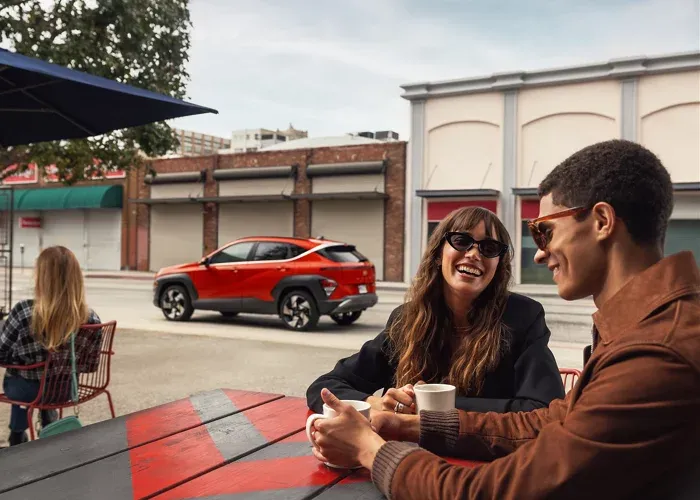 Tell Me About the Convenience Features for the Kona and HR-V