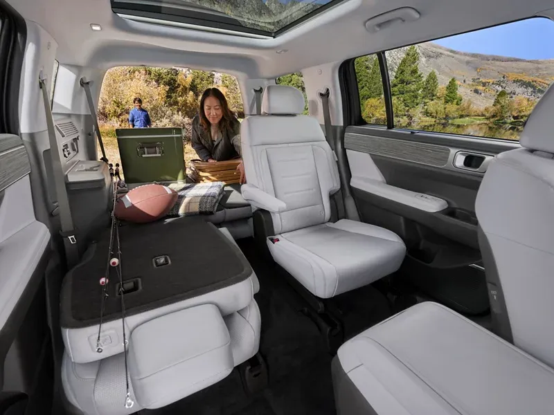 How Much Cargo Space Does the Hyundai Santa Fe Have?