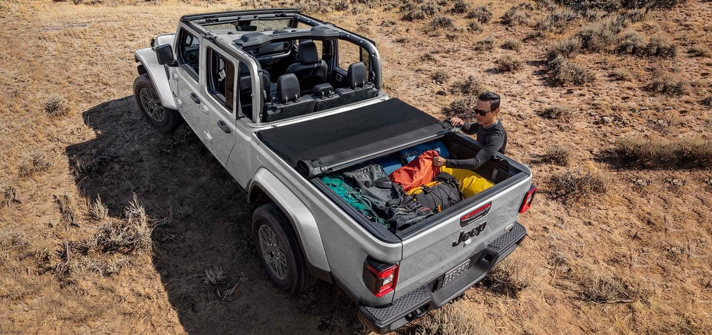 Jeep Gladiator is Where Pickup Meets Off-Road Power