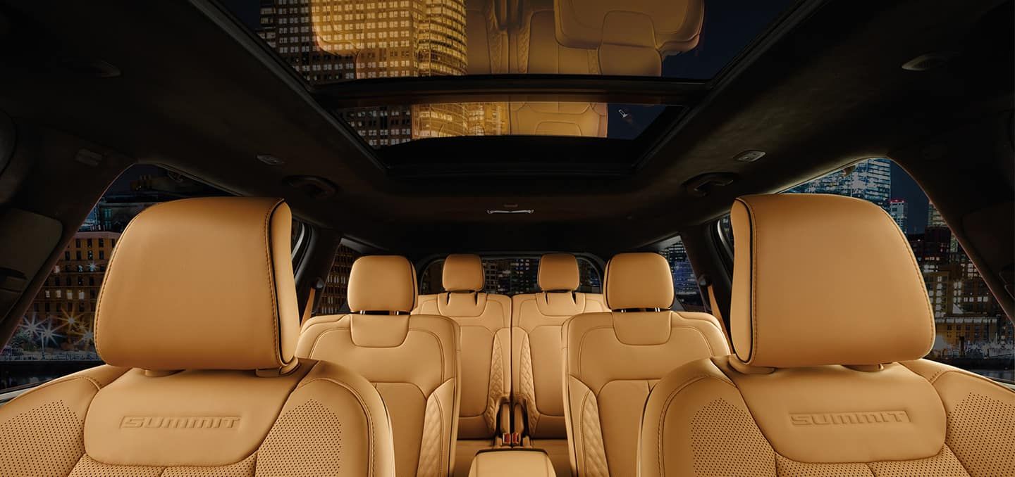 Is there a 3-Row 2025 Jeep Grand Cherokee?