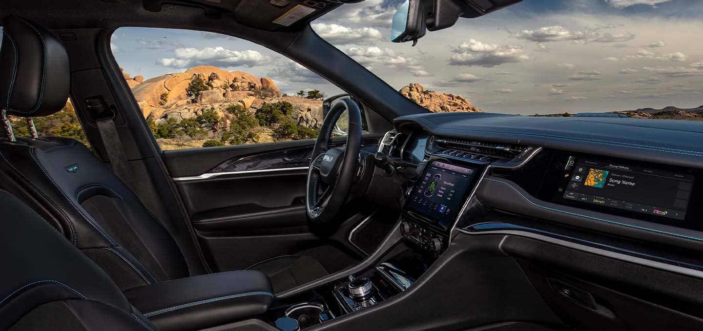 What Other Trim Levels Does the Grand Cherokee 4xe Offer?