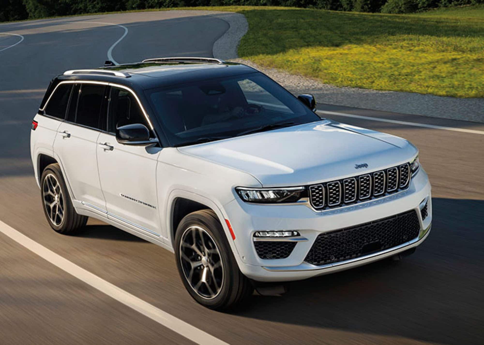 2025 Grand Cherokee 4xe Charging and Range Star CDJR of Big Spring