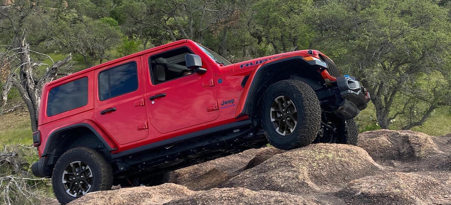What are the Powertrain Options of the Jeep Wrangler?