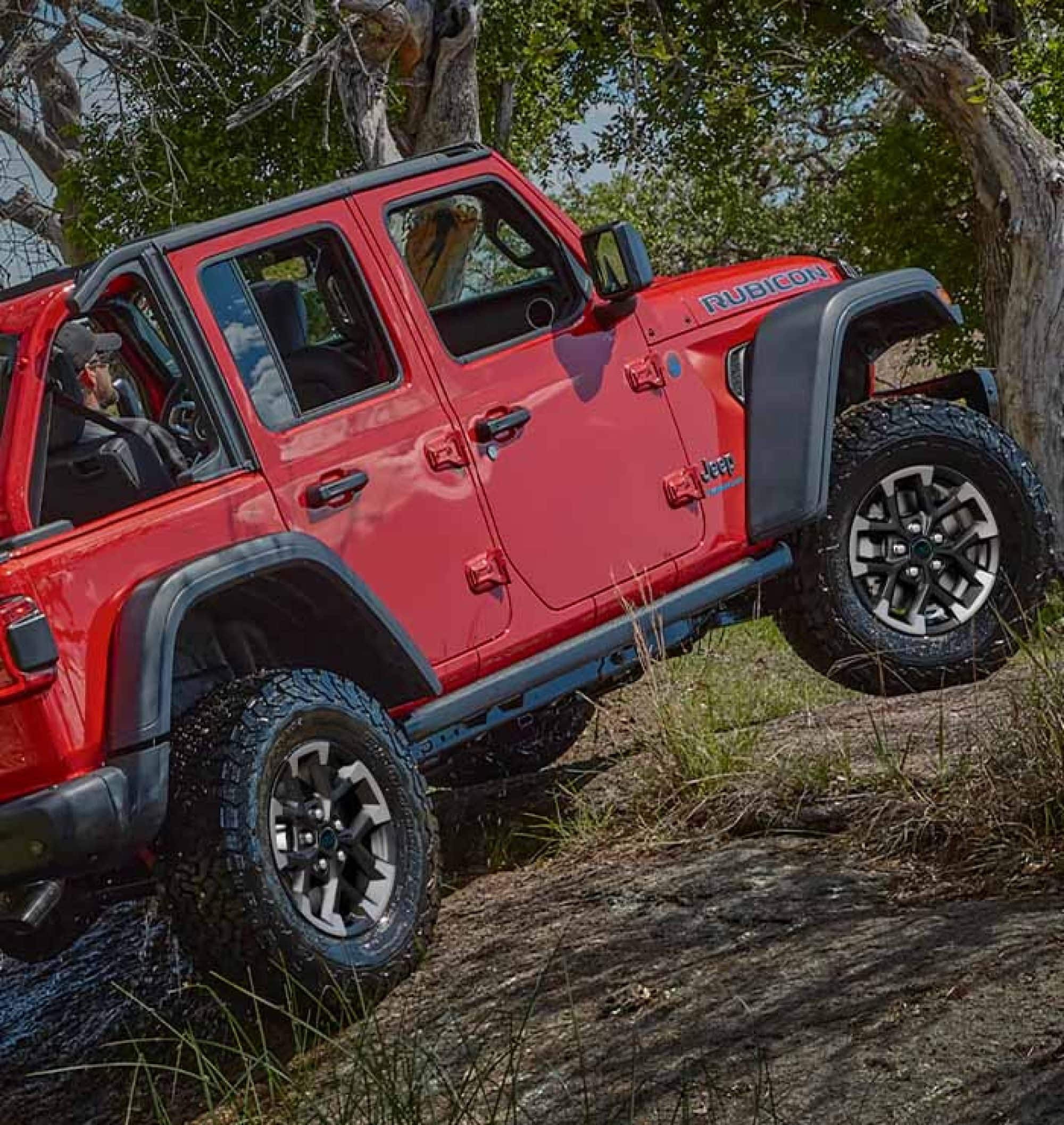 What are the benefits of leasing a Wrangler model?