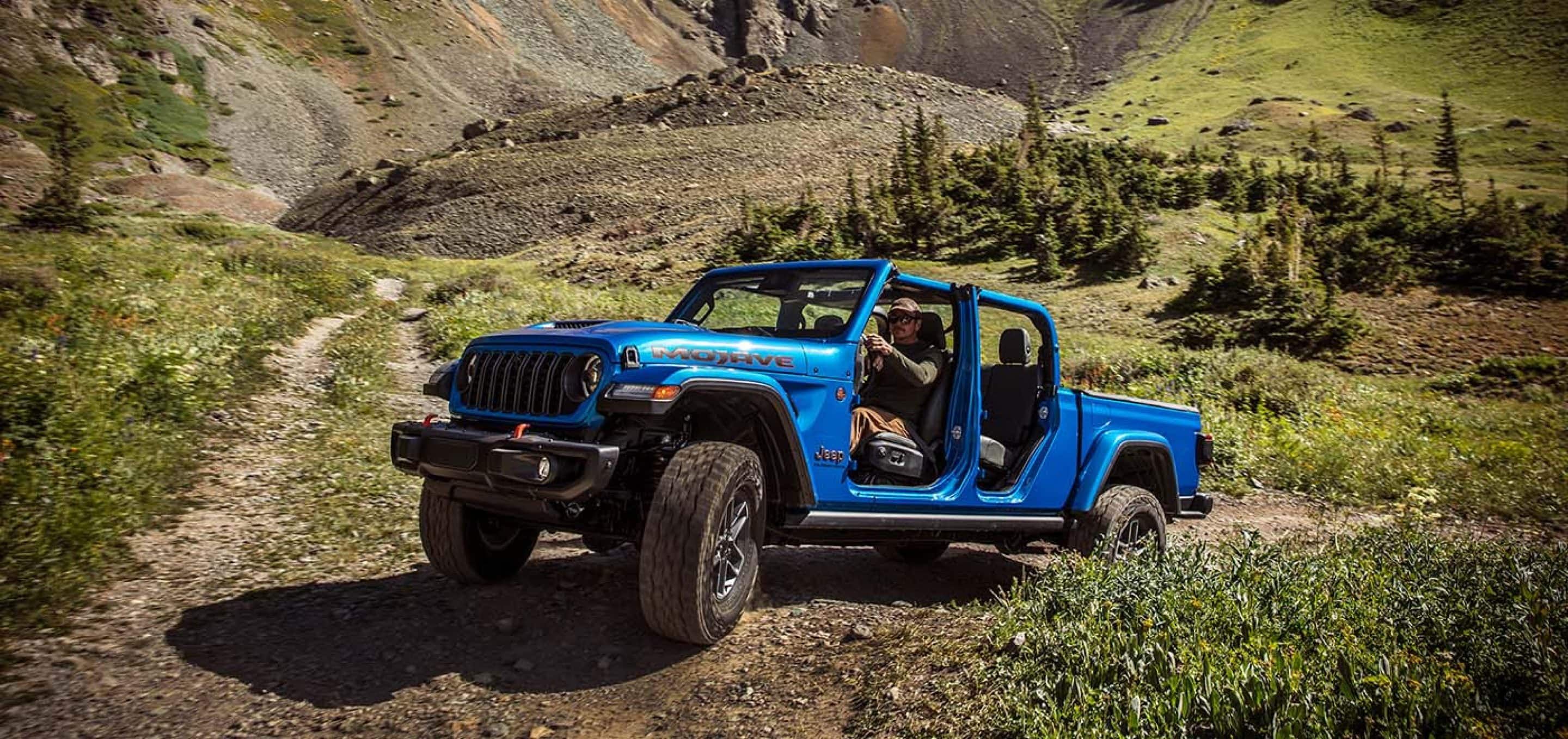 What Technology Features Are Included in the Jeep Gladiator Rubicon and Mojave Trims?