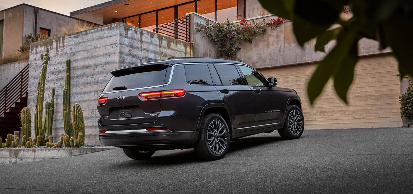 What are some of the reasons for choosing the Grand Cherokee L?