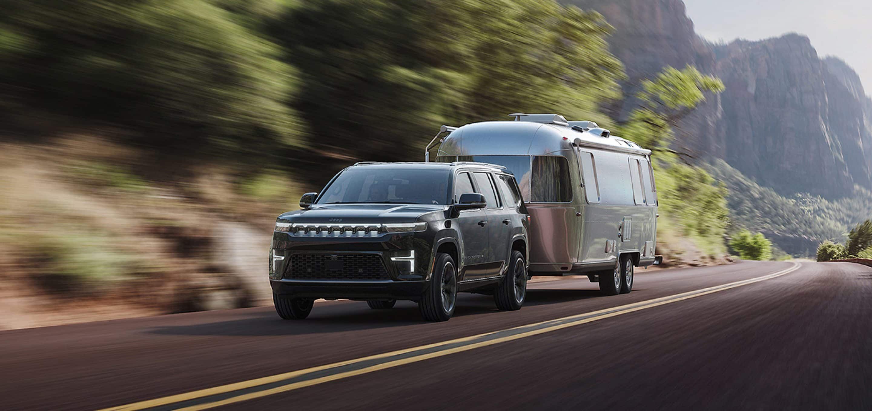 How Much Can the 2026 Jeep Grand Wagoneer Tow?