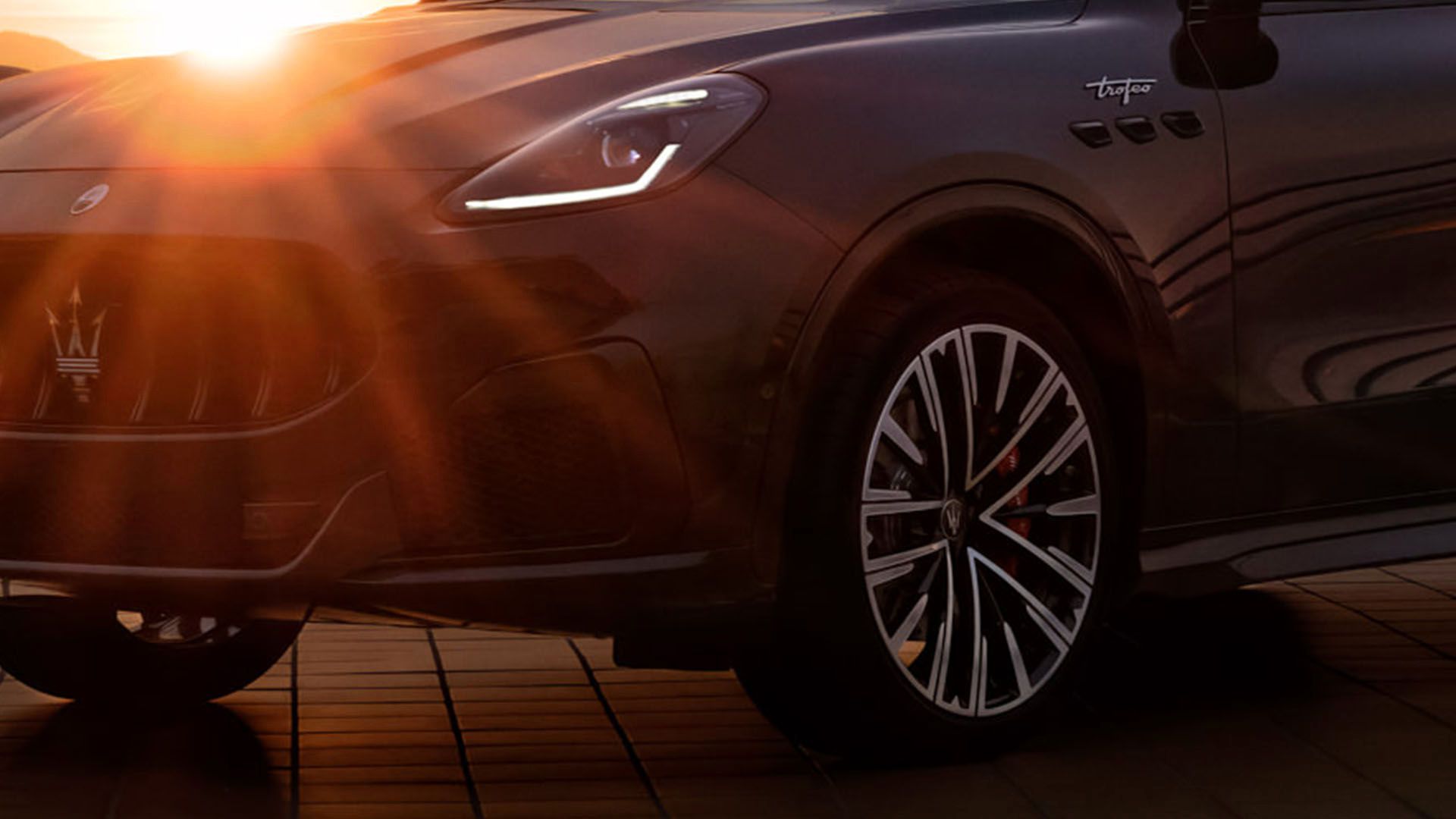 What are the Grecale's Engine Options?