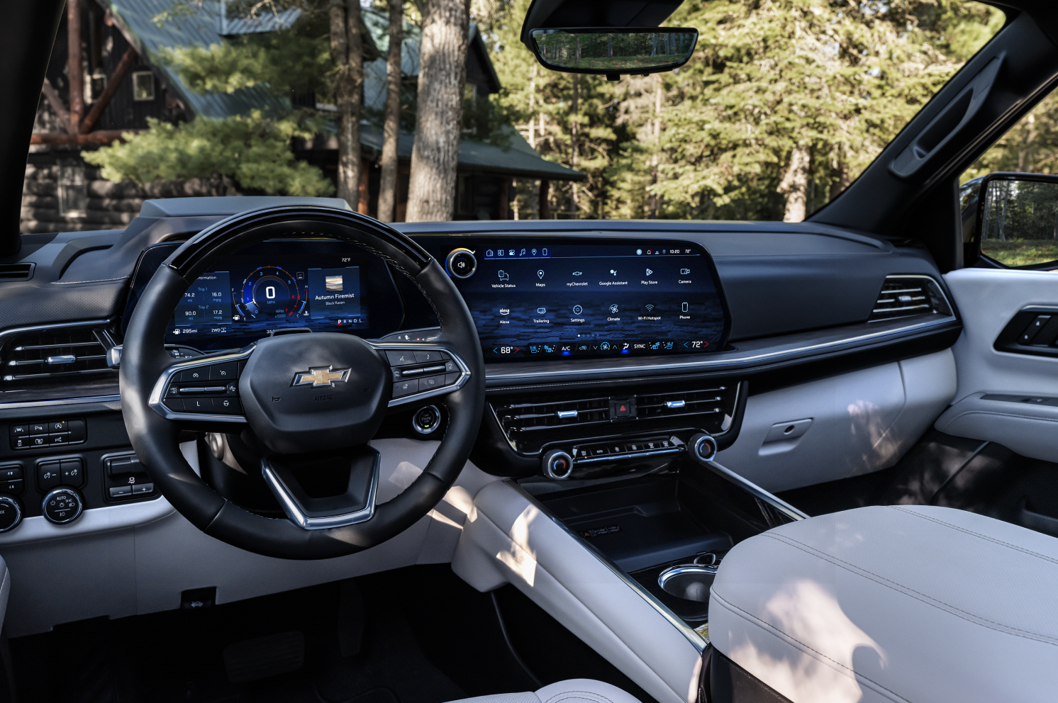 What are the Interior Features of the Chevy Tahoe?