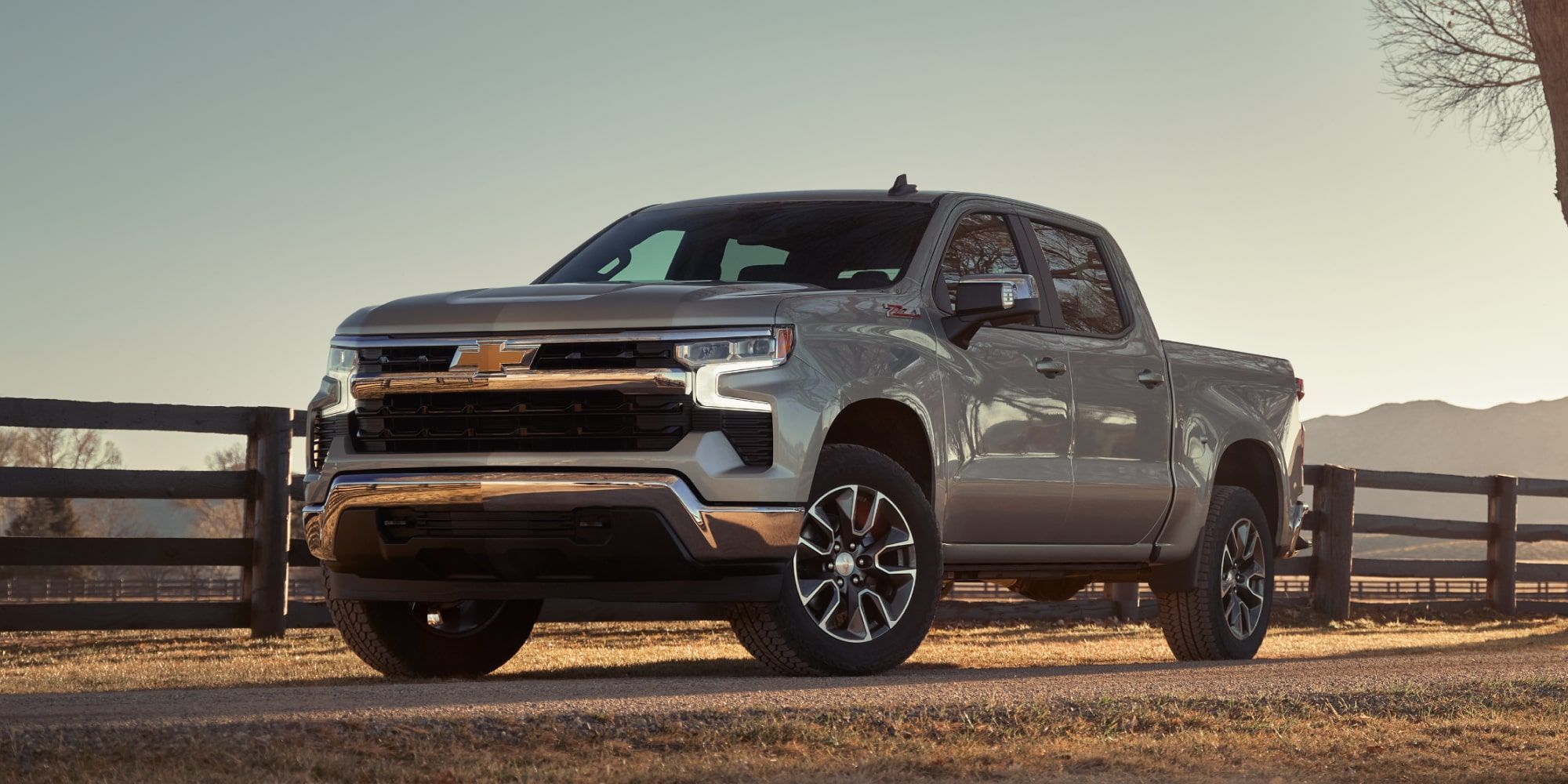 2025 Chevy Silverado Interior and Tech