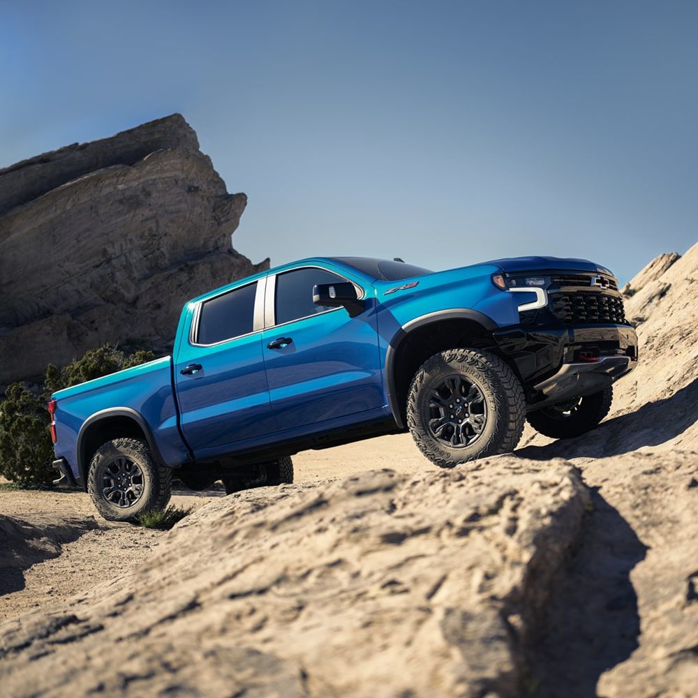 What Are the Advantages of Buying a New Chevy Silverado?