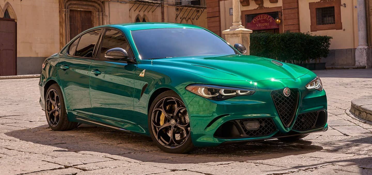 Power Features of the Alfa Romeo Giulia Quadrifoglio