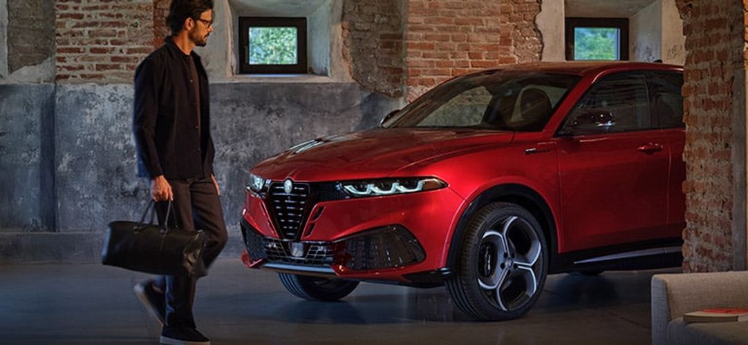 What Car Buying Resources does Alfa Romeo of Memphis Offer?