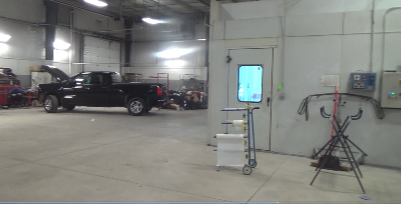collision center