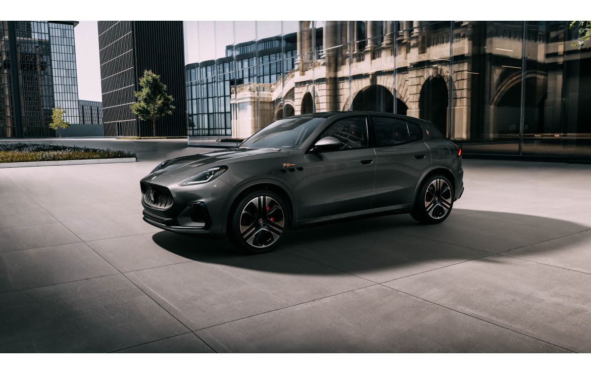 2026 Maserati Grecale Folgore Power and Tech