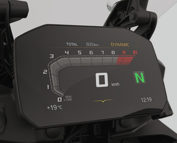 Does the 2026 BMW F 800 GS Have a TFT Display?