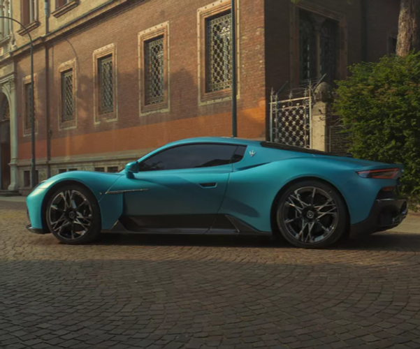 Maserati MCPURA Power and Design