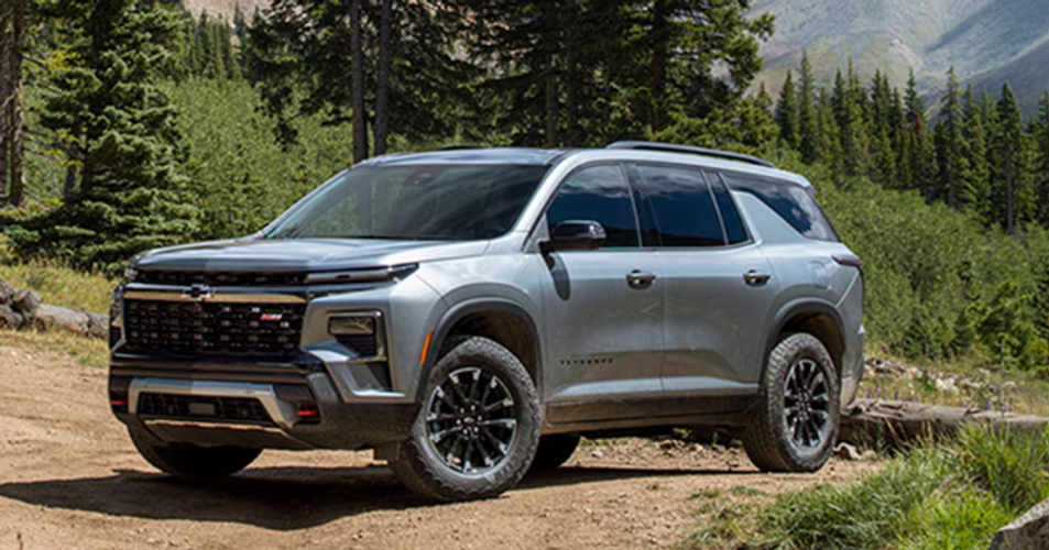 The Chevy Traverse Offers 3-Row Seating and So Much Agility on the Roads