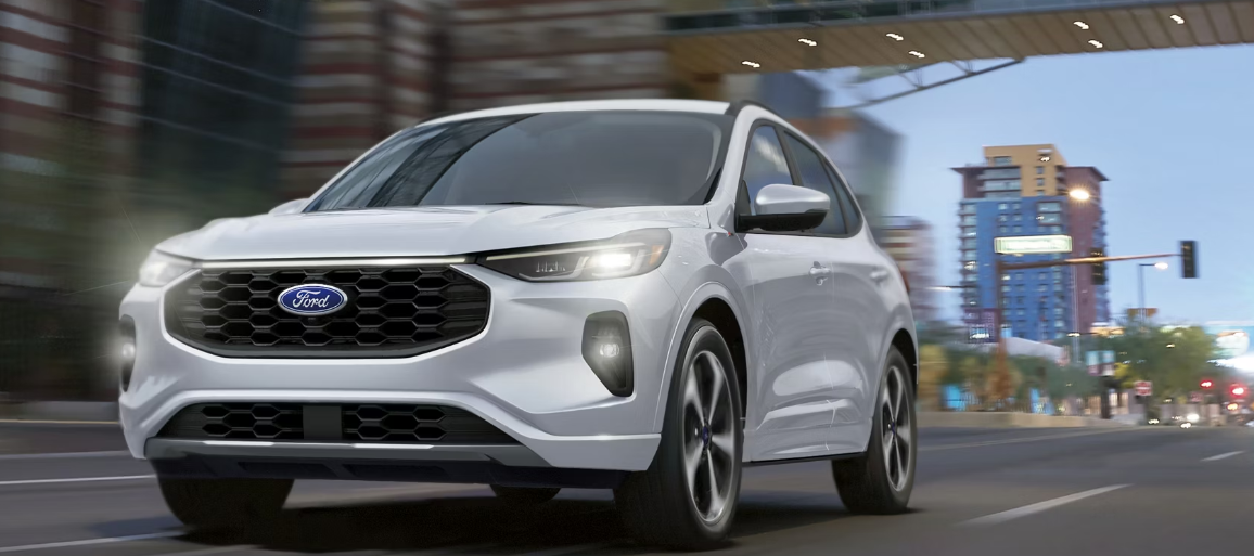 Performance Comparison of the 2026 Ford Escape vs Honda CR-V