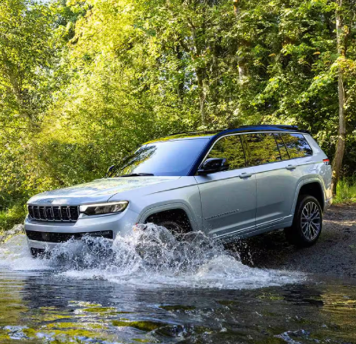 What type of tech helps the engines available with the Grand Cherokee?