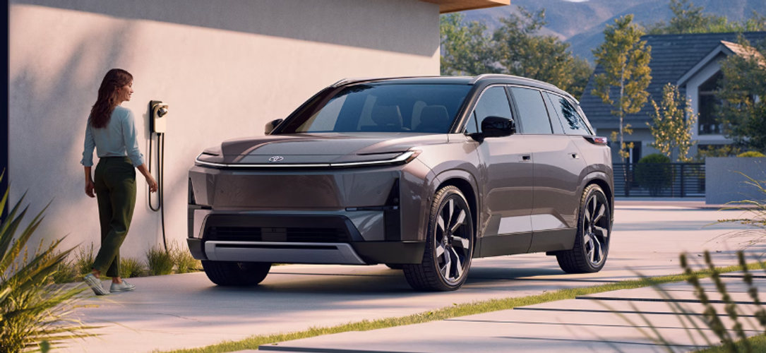 2027 Toyota Highlander Design and Cargo Specs