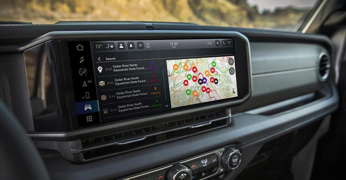 How do I work the climate control system in the Jeep Wrangler?
