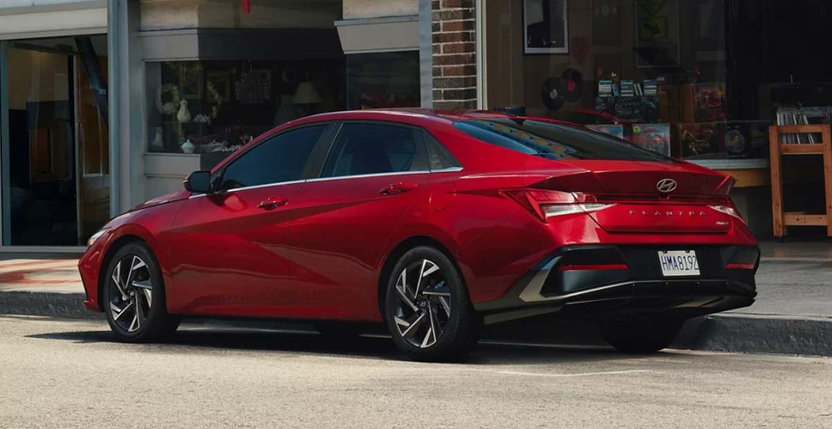 What are the exterior dimensions of the 2026 Elantra SEL Sport?
