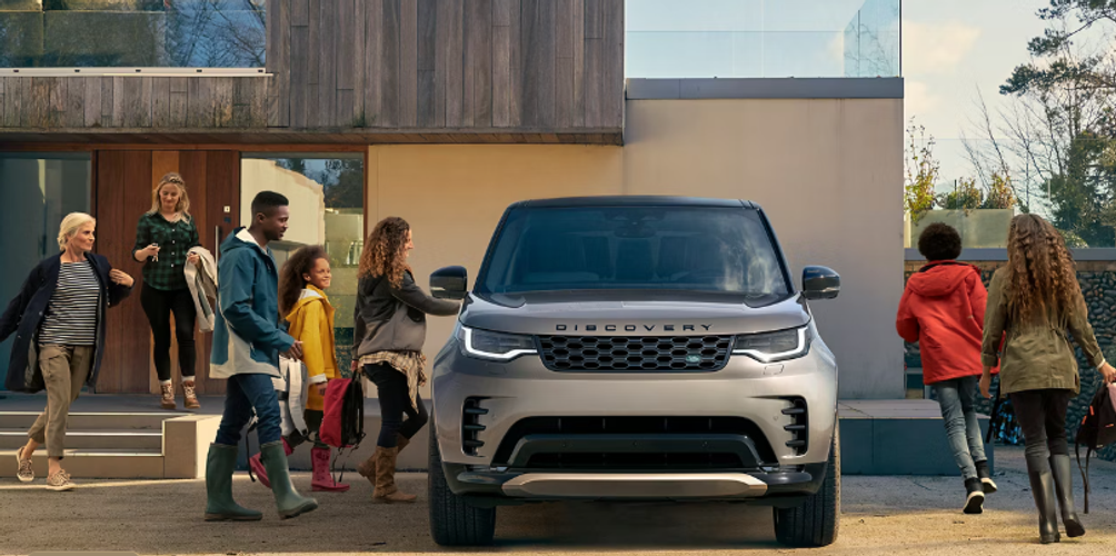 What Makes a Used Land Rover Discovery a Great Choice?