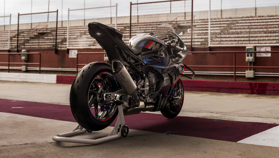 What features can I enjoy with the M 1000 RR model from BMW?