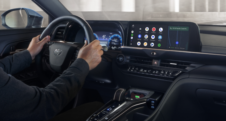 Discover Premium Interior Comfort in the 2027 Toyota Crown