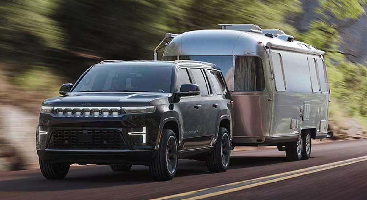 Are there any Jeep SUVs that are capable of towing an RV?