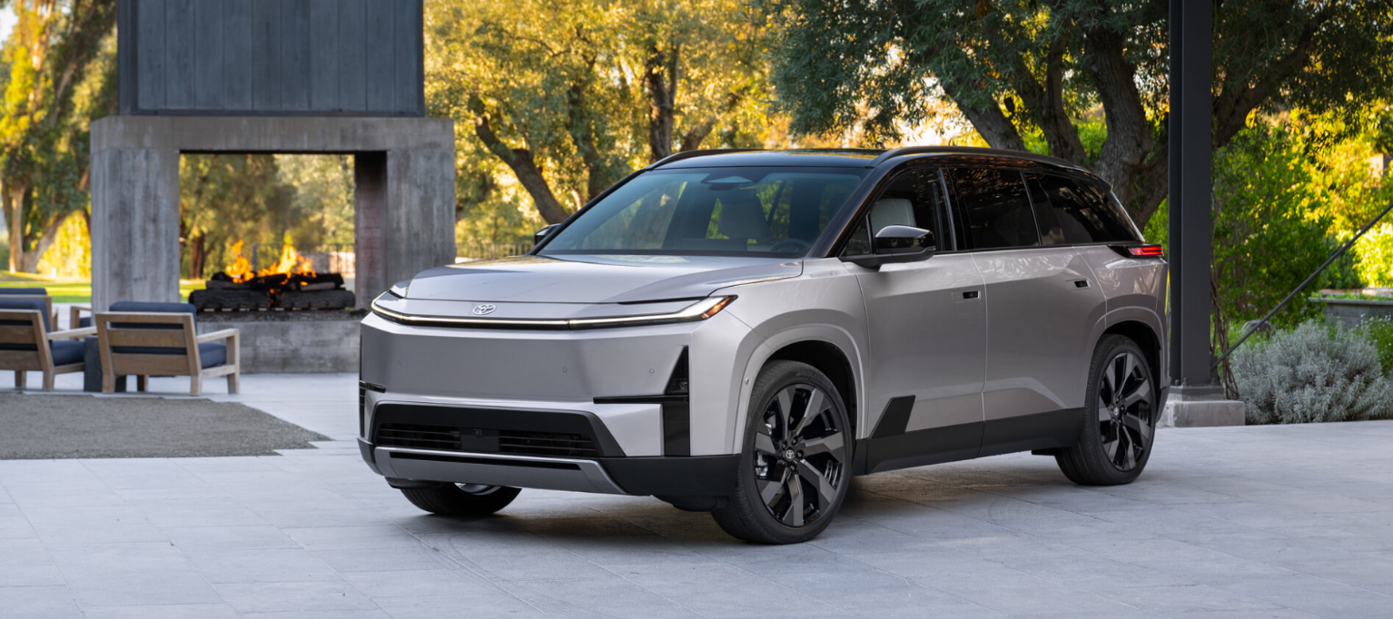 2028 Toyota Highlander Power and Range