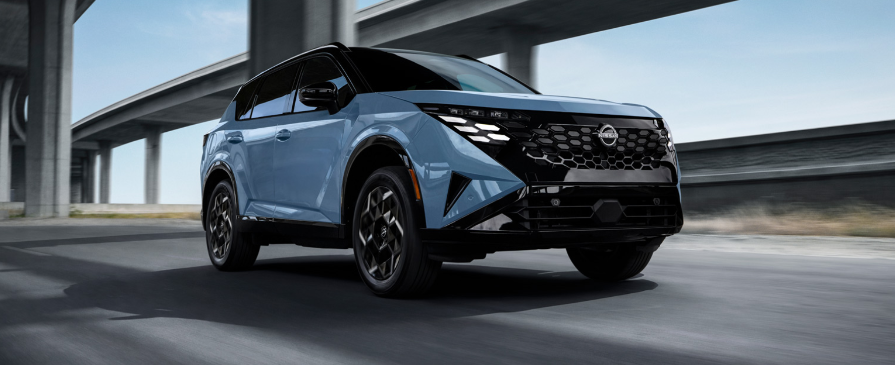 What Features Come Standard in the 2027 Nissan Rogue Hybrid?