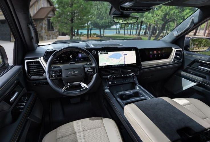 What Size Screens Come in the 2027 Silverado 1500?