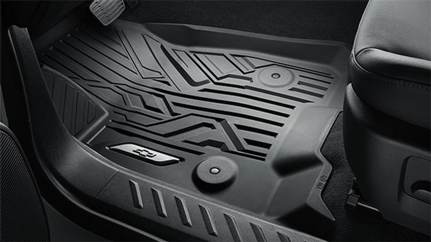 What are Some interior and Colors Options for the Z71?