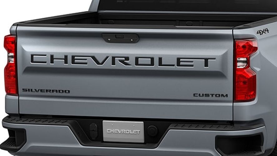 What Does the Dark Essentials Package Change on the 2026 Silverado High Country?