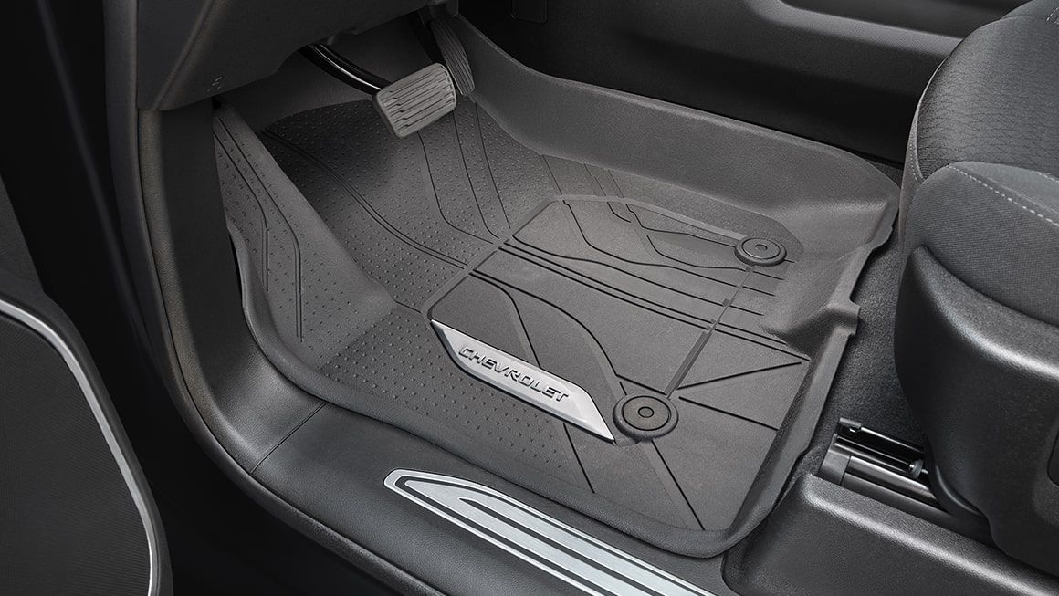 The interior of your Silverado 2500 LT just got more organized with Interior Convenience Package