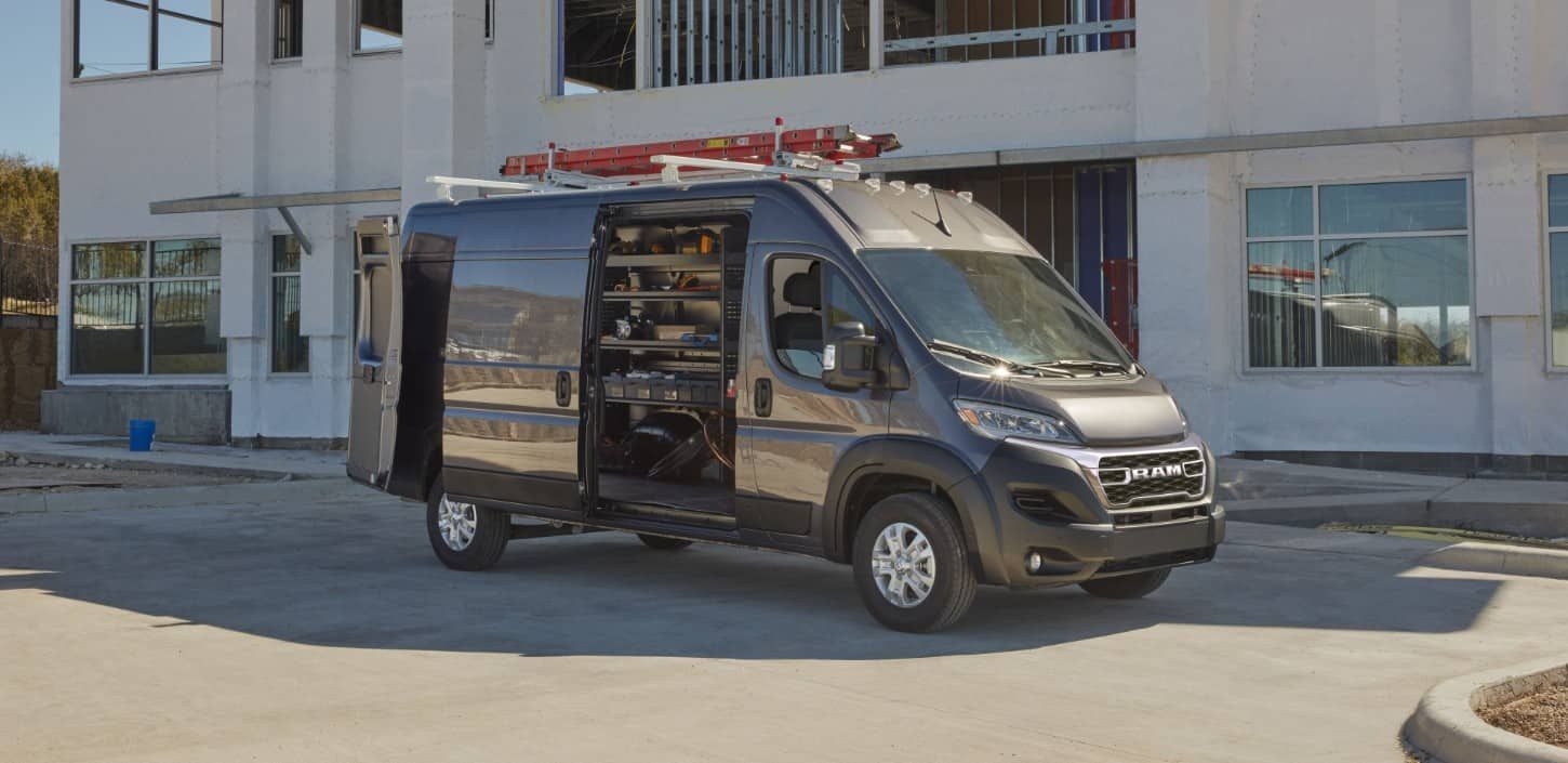 How Can I Shop for a Commercial Truck at Tate Branch?