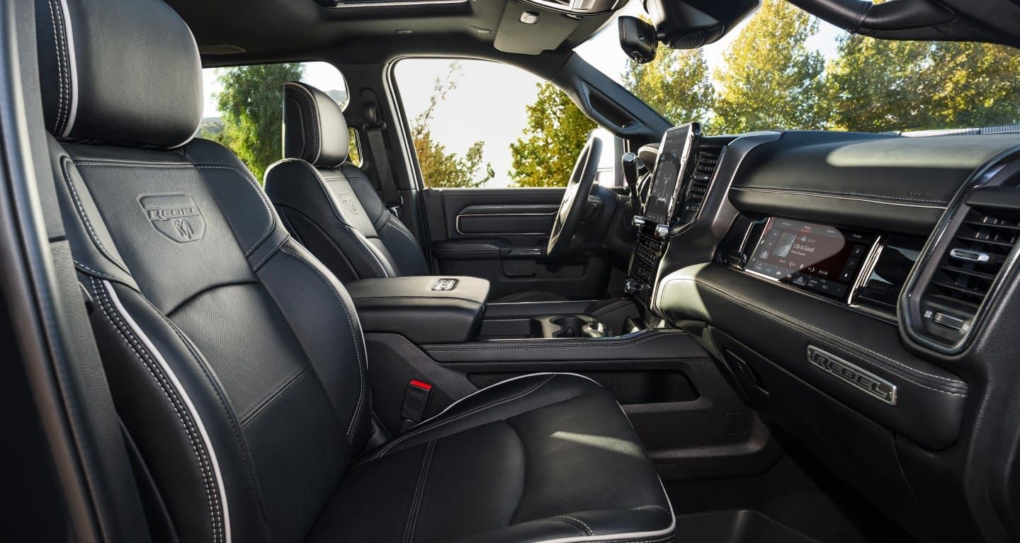 How Is the 2027 Ram 2500 Power Wagon Interior Equipped?