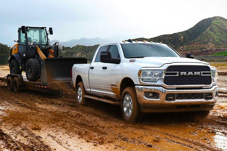 Benefits of Buying New and Used Trucks