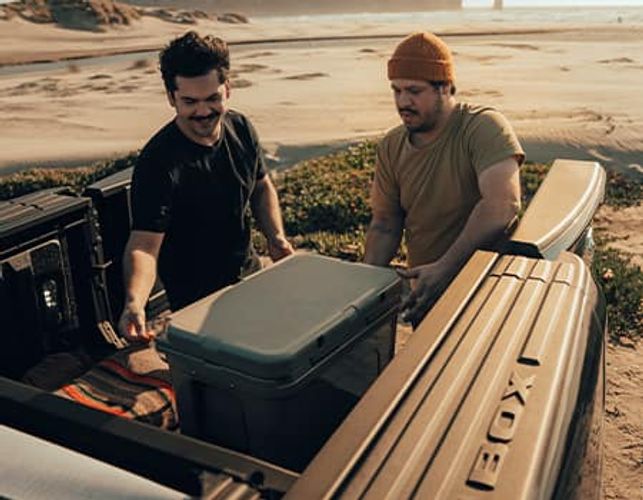 How Does the Ram 1500's Multifunction Tailgate Work?