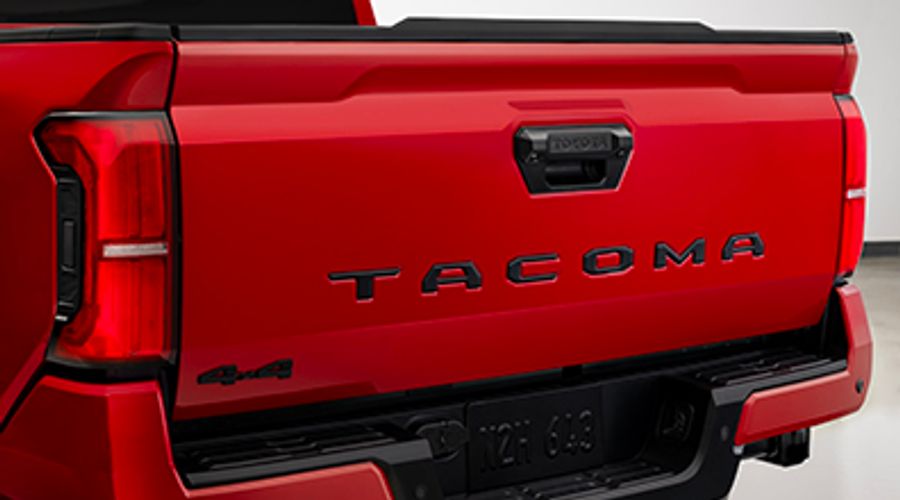 Are there any styling accessories I can get with the Toyota Tacoma SR5?
