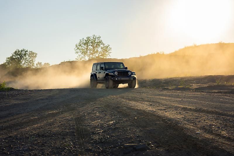 Which Engines are Offered in the 2027 Wrangler Smoky Mountain