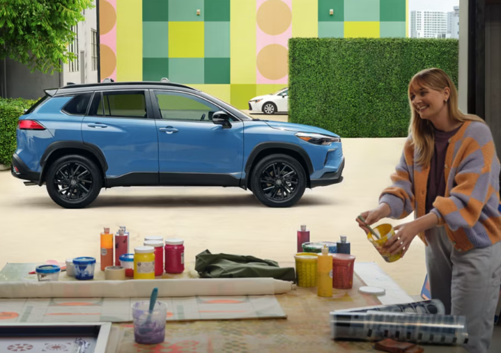 Kelley Blue Book and edmunds.com